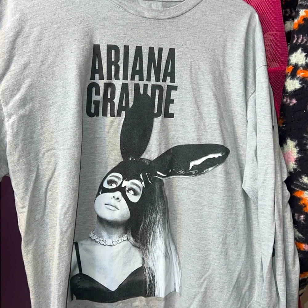 Ariana Grande shirt